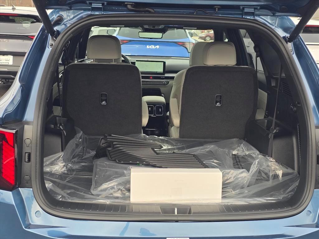 new 2026 Kia Sorento Hybrid car, priced at $44,644