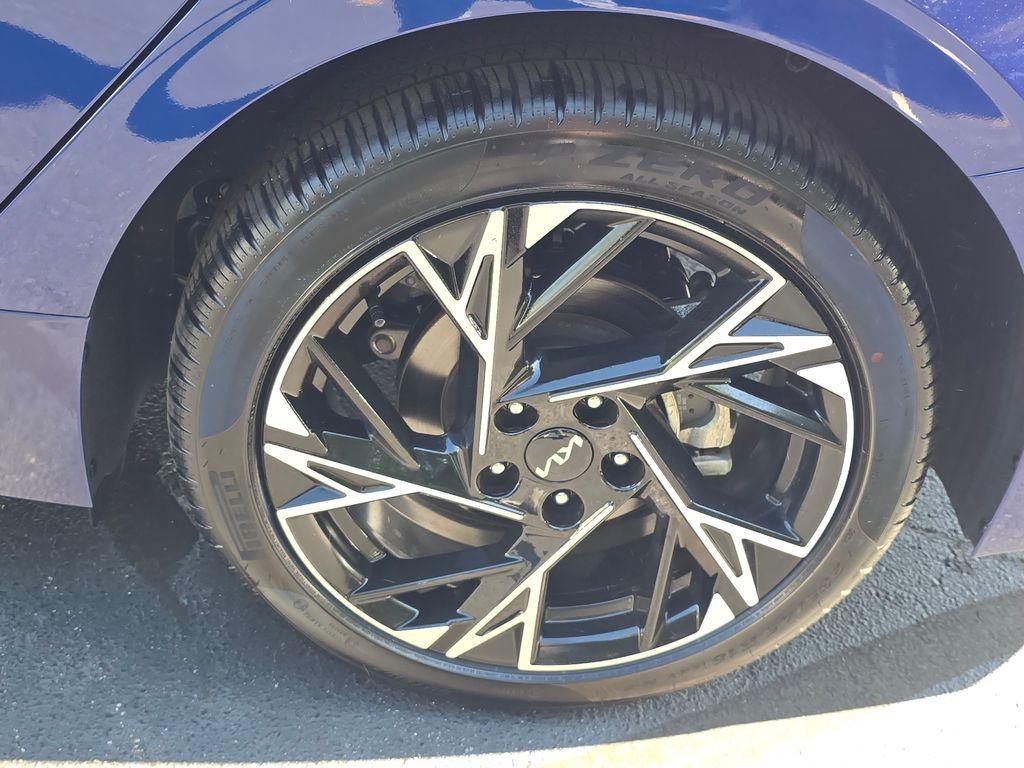 used 2025 Kia K5 car, priced at $30,599