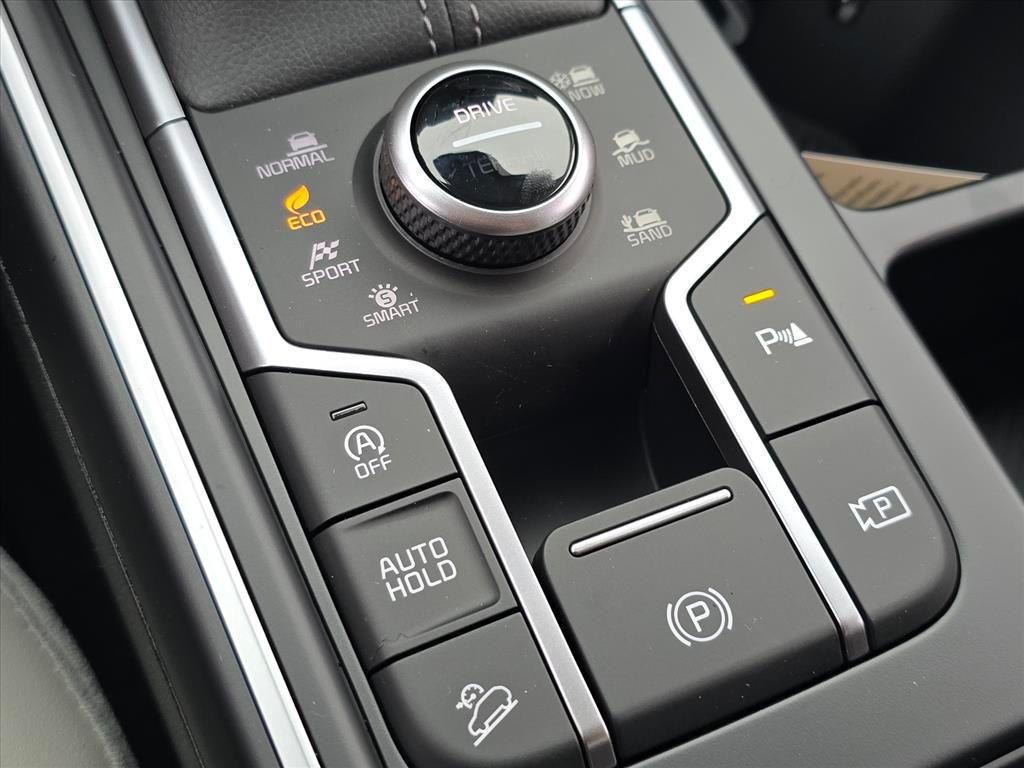 new 2026 Kia Sorento car, priced at $34,301