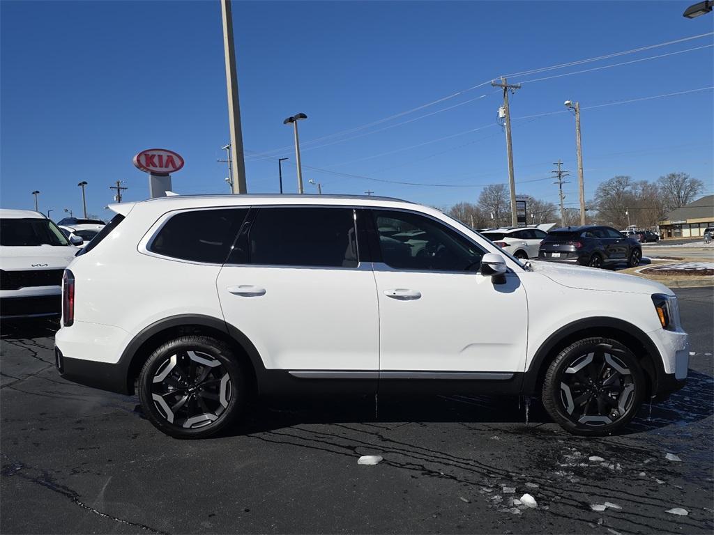 new 2025 Kia Telluride car, priced at $37,562