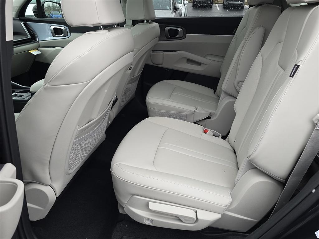 new 2026 Kia Sorento car, priced at $40,484