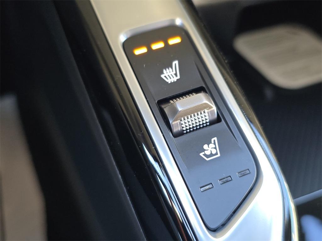 new 2026 Kia Sorento Hybrid car, priced at $44,050