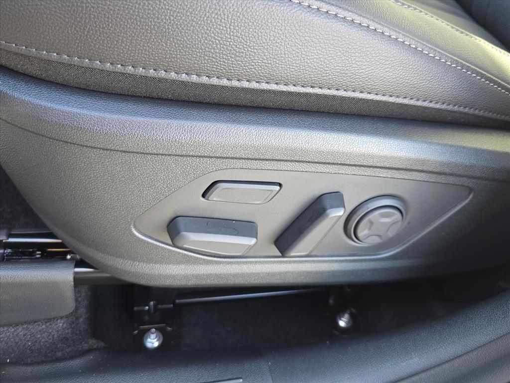 new 2026 Kia Sorento Hybrid car, priced at $44,050