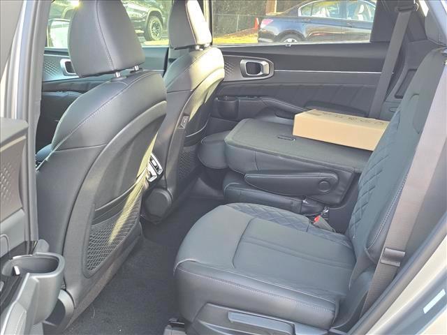 new 2026 Kia Sorento Hybrid car, priced at $44,454