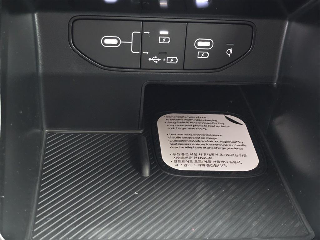 new 2026 Kia Sorento car, priced at $35,747