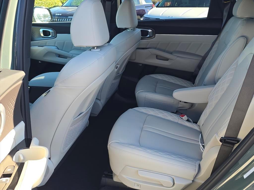 new 2026 Kia Sorento Hybrid car, priced at $44,644