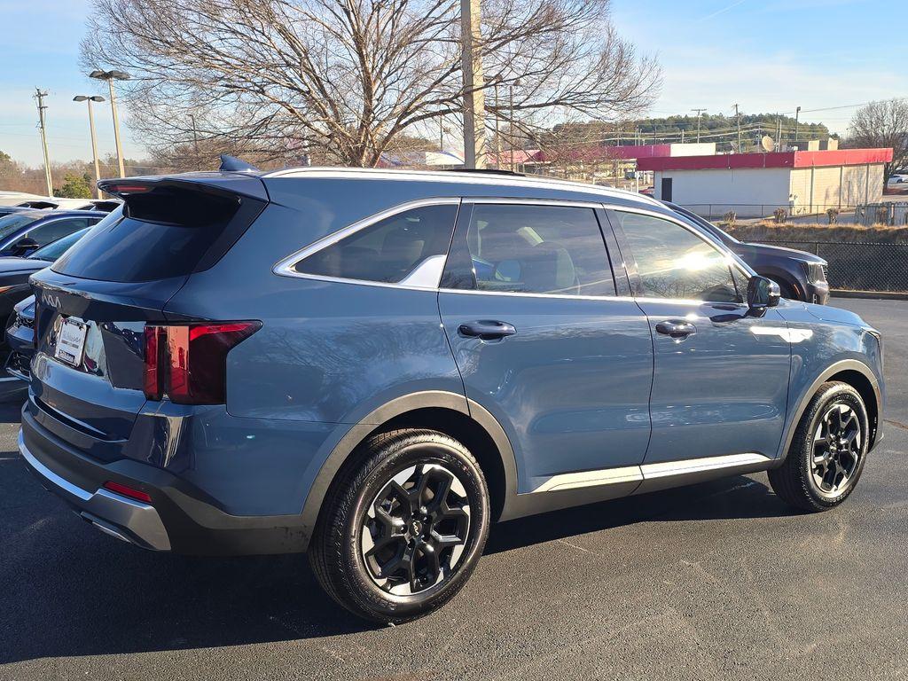 new 2026 Kia Sorento car, priced at $33,702