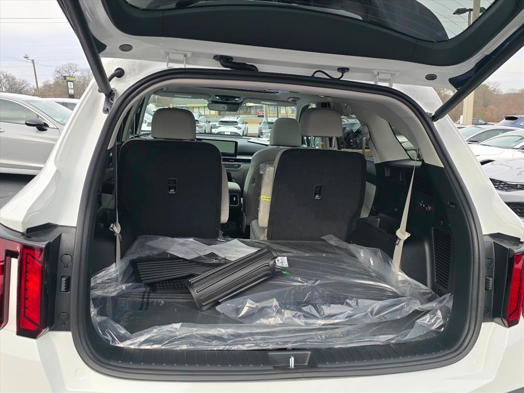 new 2026 Kia Sorento Hybrid car, priced at $38,535