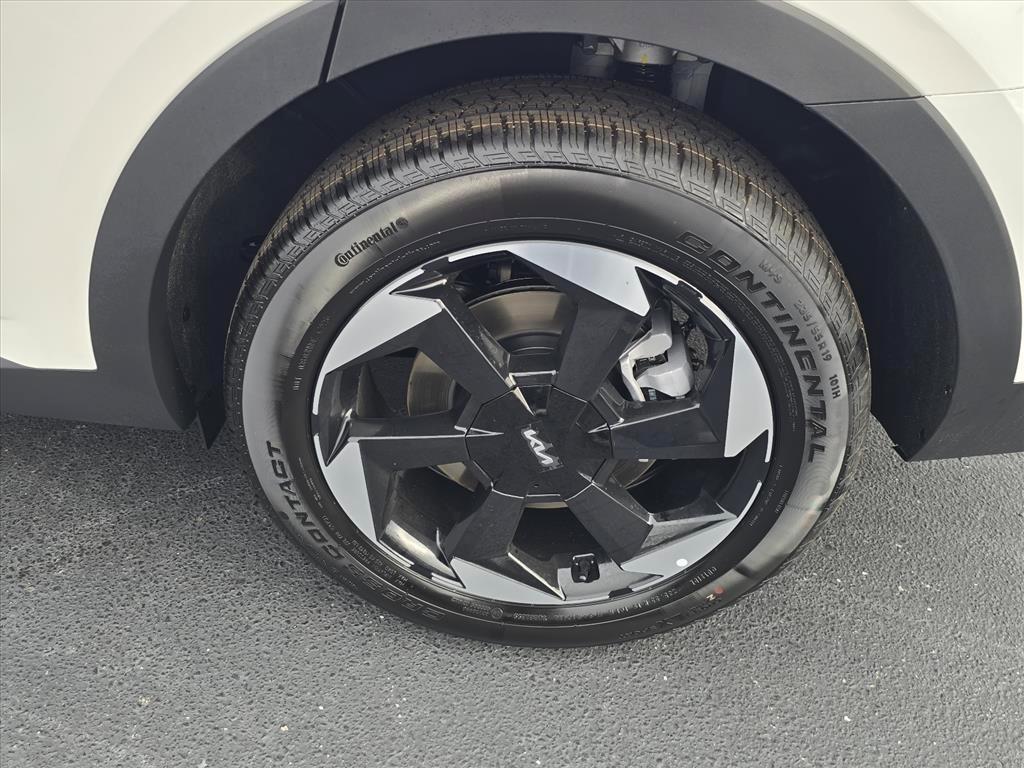 new 2026 Kia Sorento Hybrid car, priced at $38,535