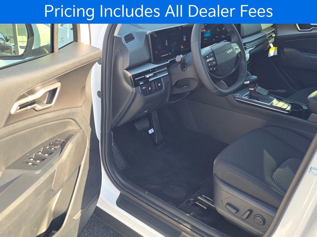 new 2026 Kia Sportage car, priced at $29,992