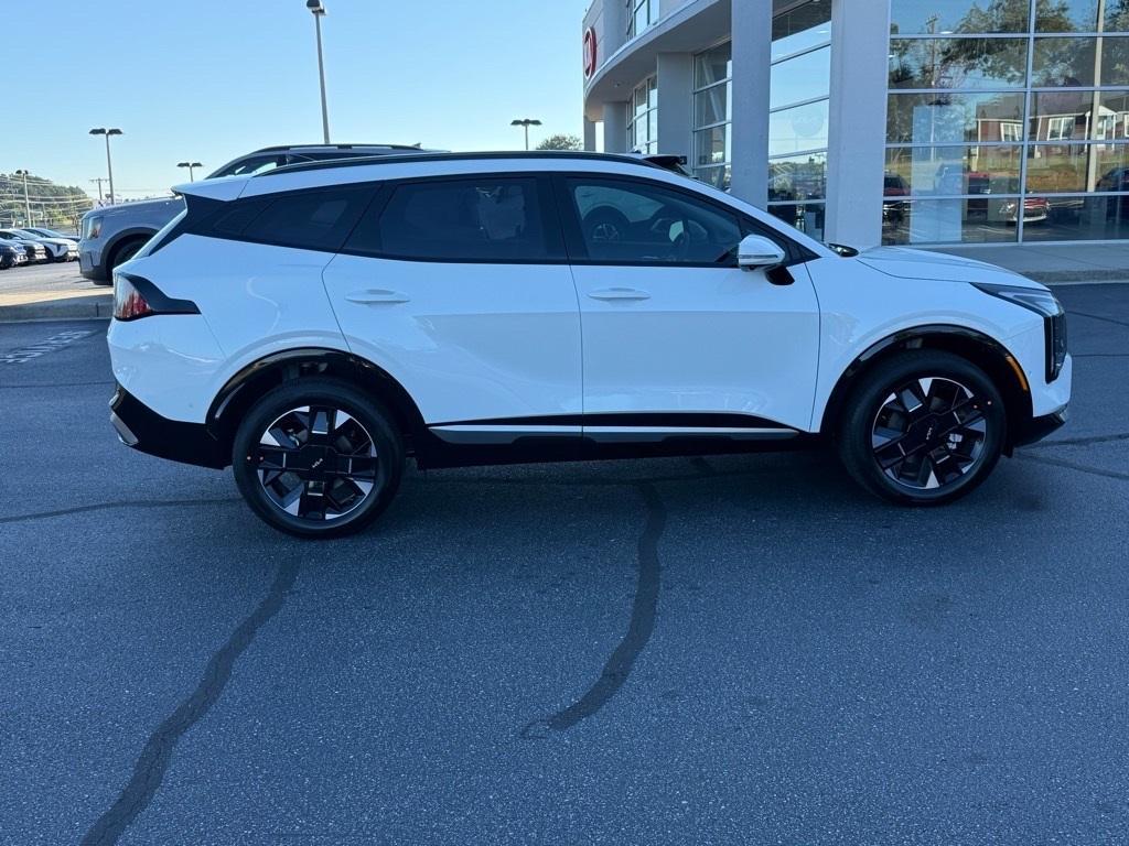 new 2026 Kia Sportage Hybrid car, priced at $39,527