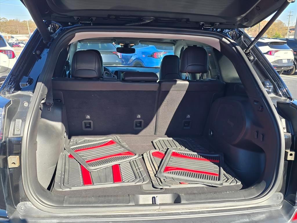 used 2023 Jeep Cherokee car, priced at $23,250