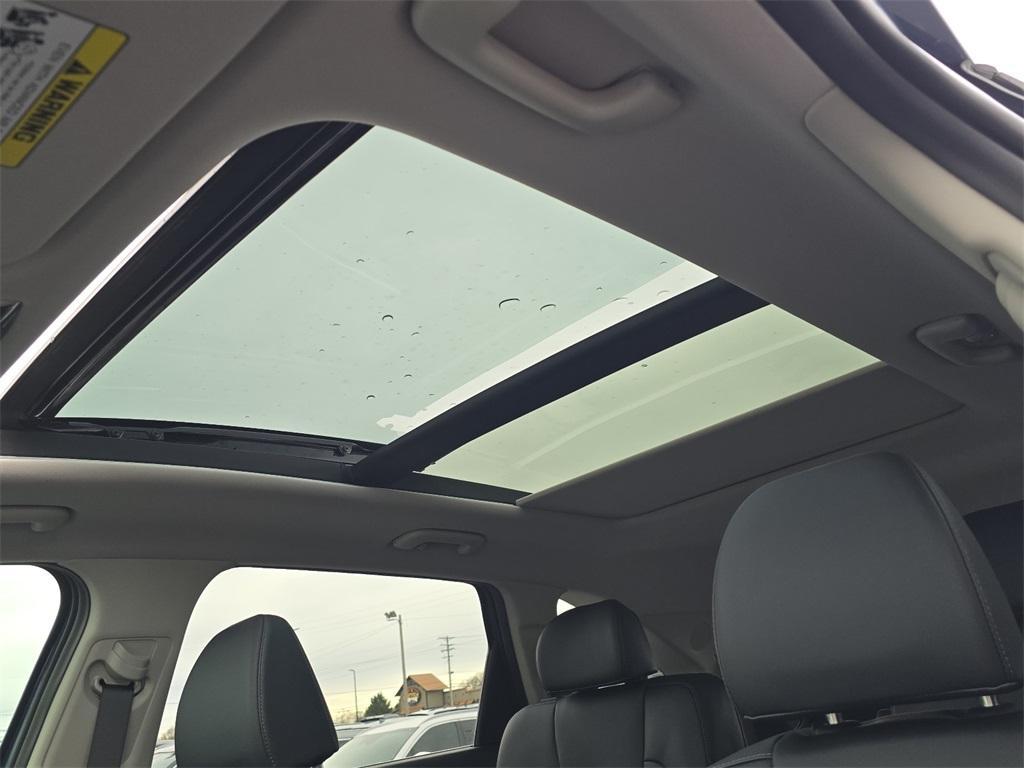 new 2026 Kia Sorento Hybrid car, priced at $40,321