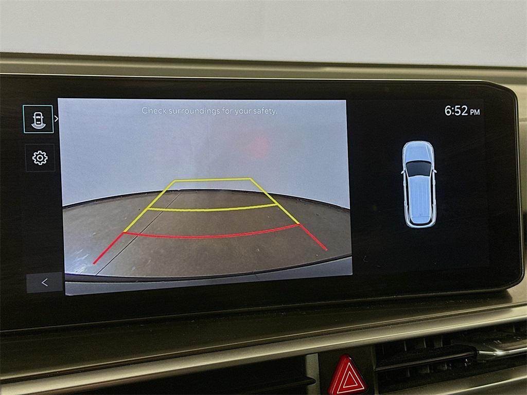 used 2025 Kia Sorento car, priced at $30,340