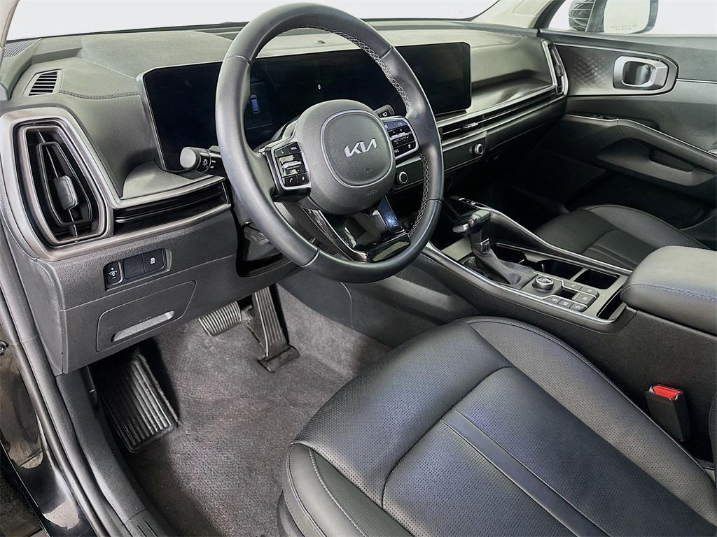 used 2025 Kia Sorento car, priced at $30,340