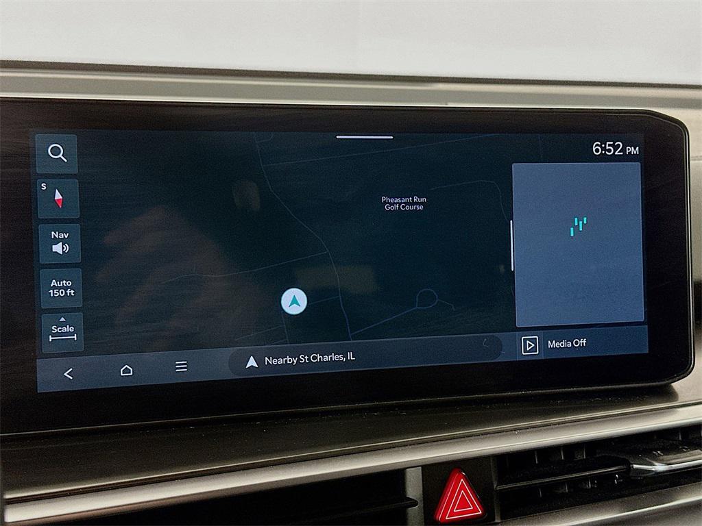 used 2025 Kia Sorento car, priced at $30,340