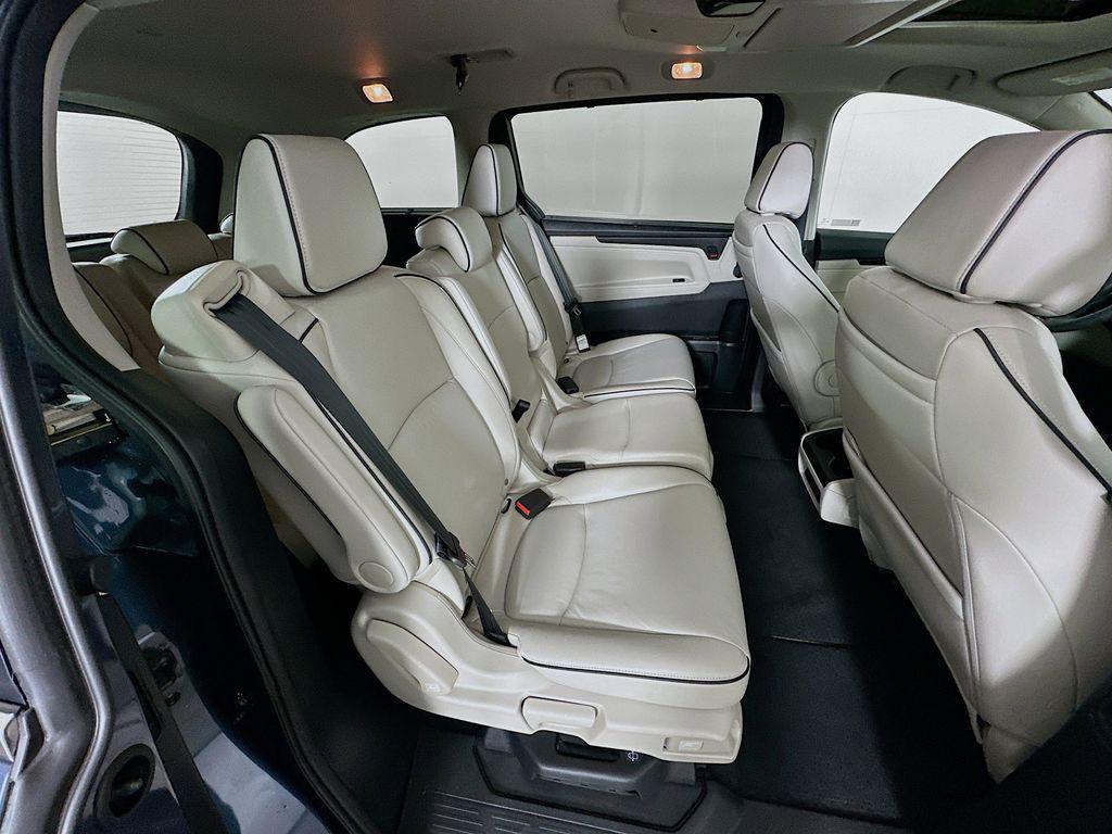 used 2025 Honda Odyssey car, priced at $42,972