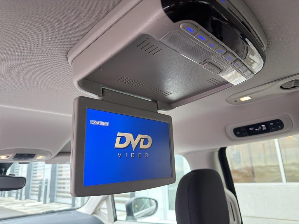 used 2017 Chrysler Pacifica car, priced at $11,125