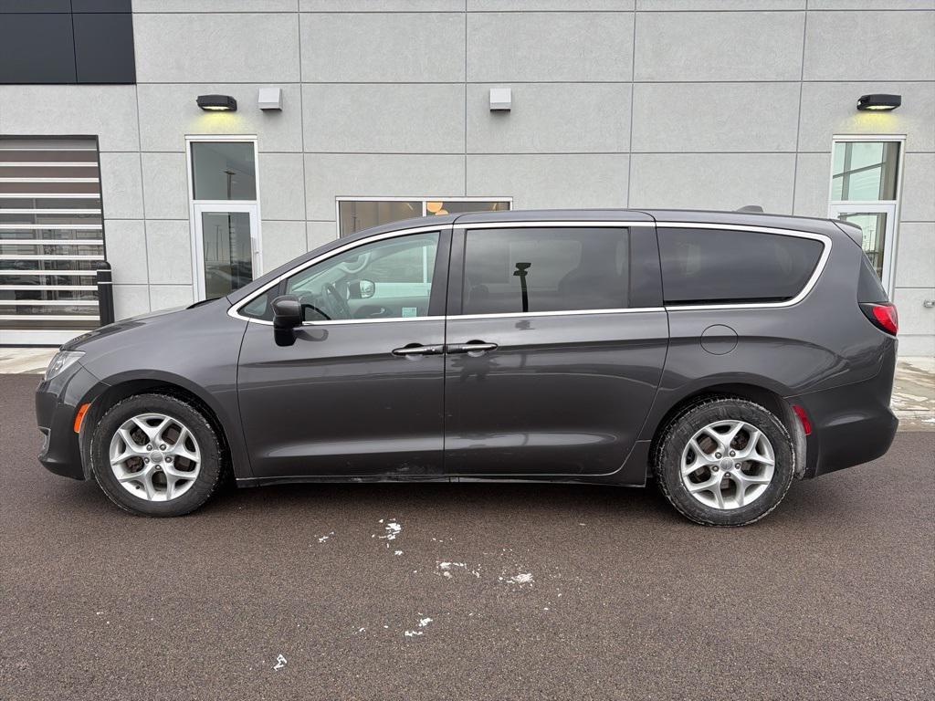 used 2017 Chrysler Pacifica car, priced at $11,125