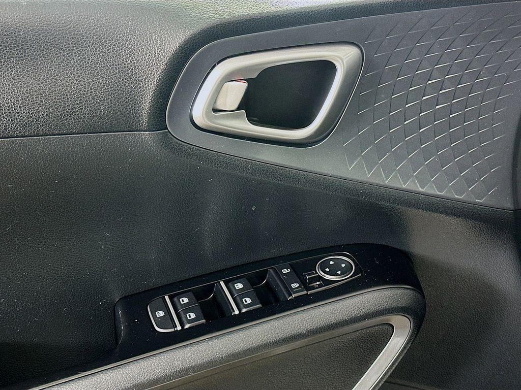 used 2021 Kia Soul car, priced at $14,107