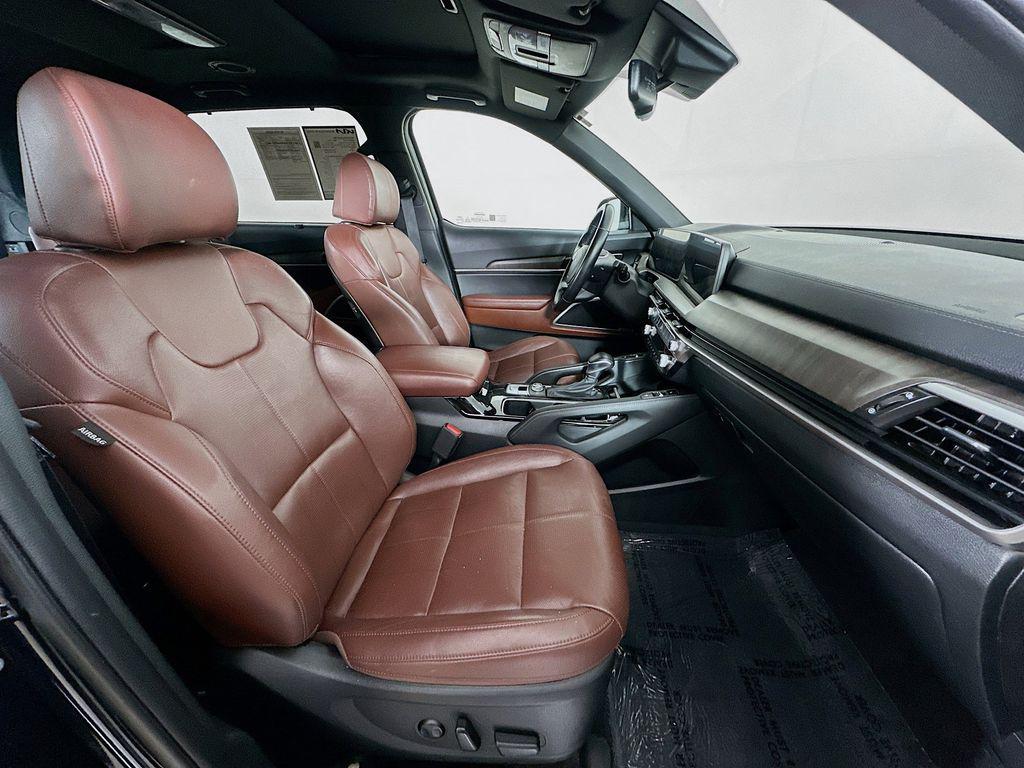 used 2023 Kia Telluride car, priced at $28,607