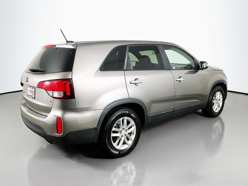 used 2014 Kia Sorento car, priced at $6,111