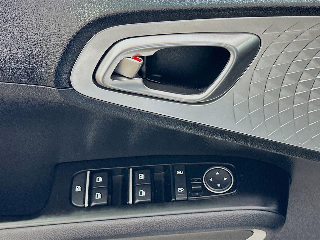 used 2023 Kia Soul car, priced at $16,107