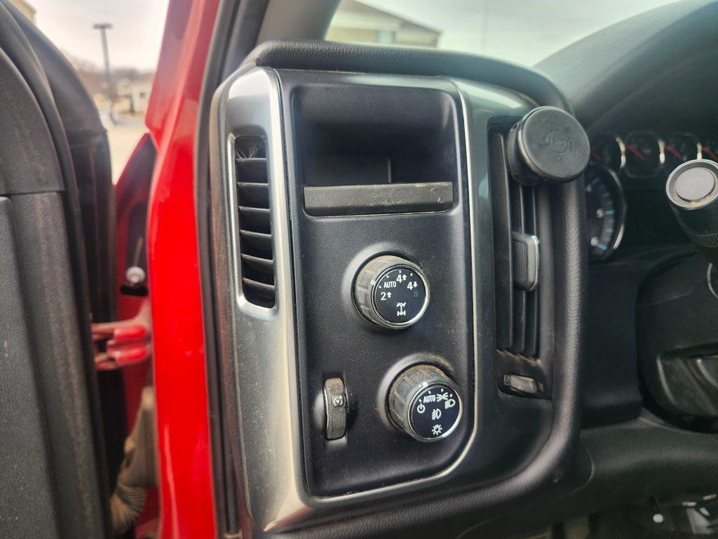 used 2015 Chevrolet Silverado 1500 car, priced at $17,899