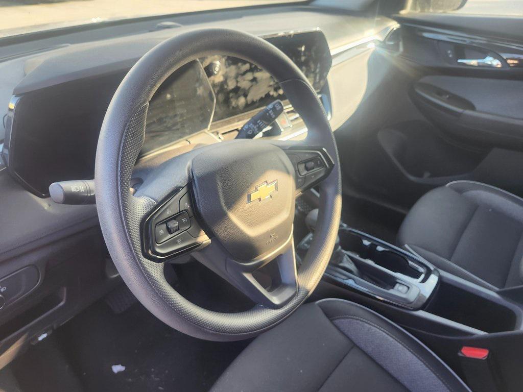 used 2025 Chevrolet TrailBlazer car, priced at $19,827