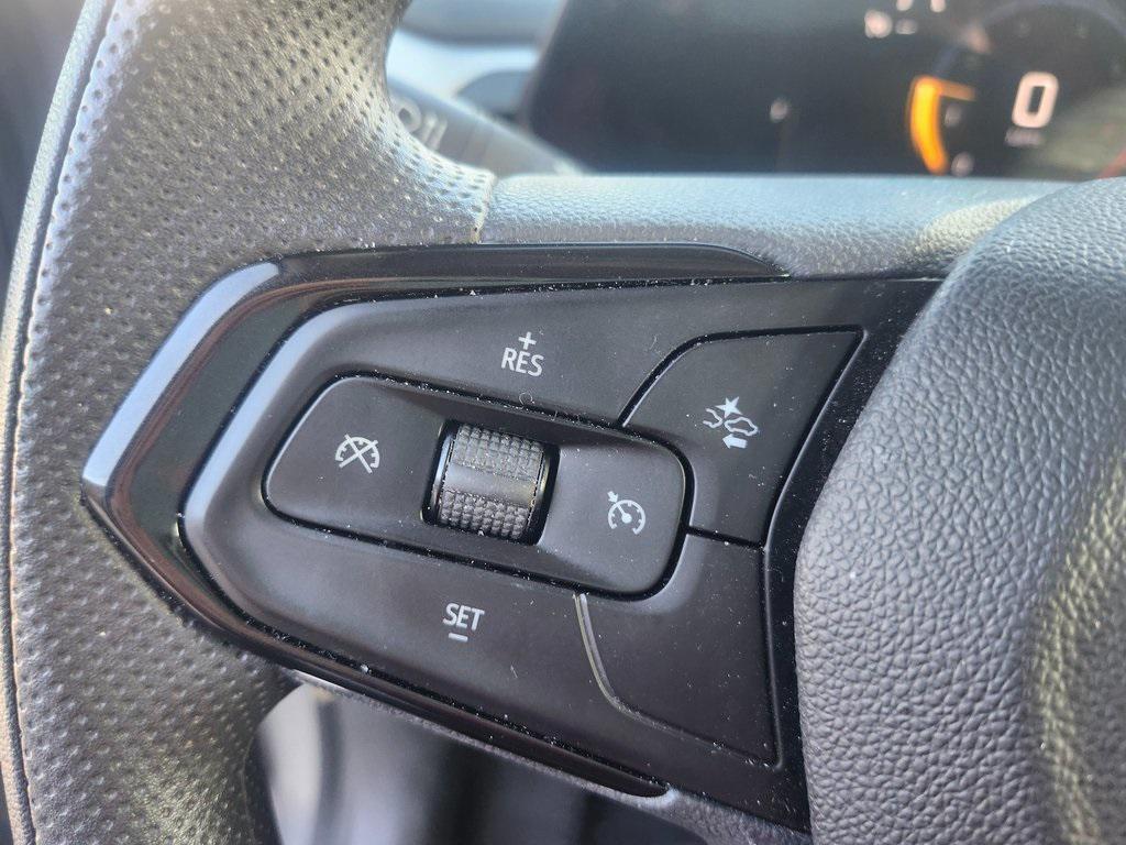 used 2025 Chevrolet TrailBlazer car, priced at $19,827