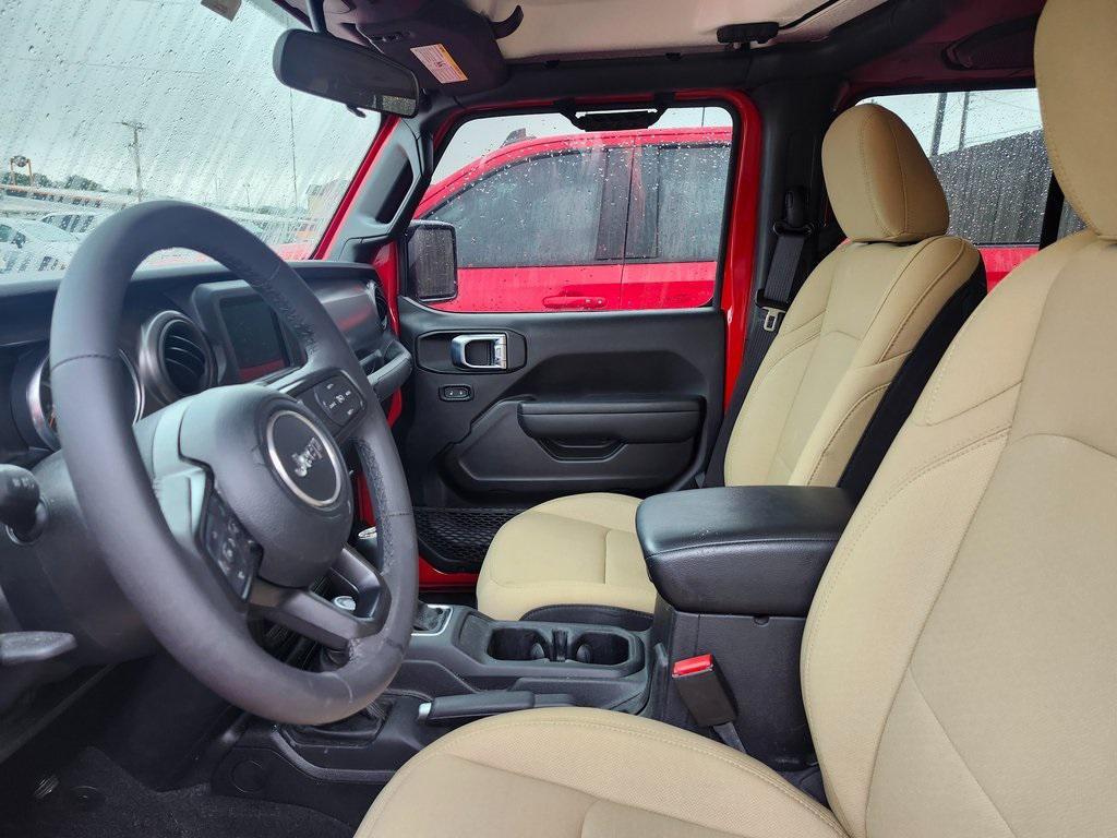 used 2023 Jeep Gladiator car, priced at $32,587