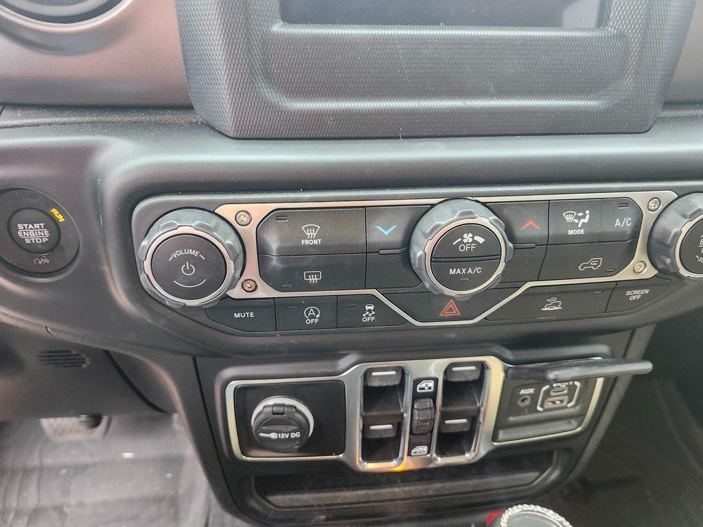 used 2023 Jeep Gladiator car, priced at $32,587