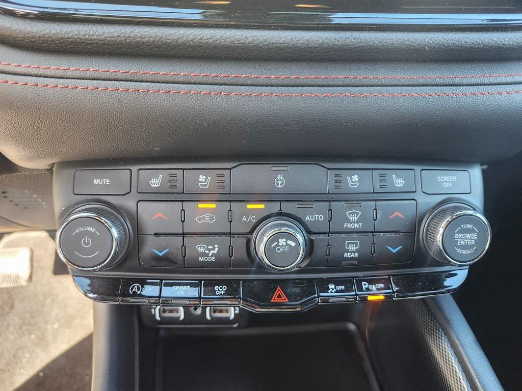 used 2024 Dodge Durango car, priced at $31,000