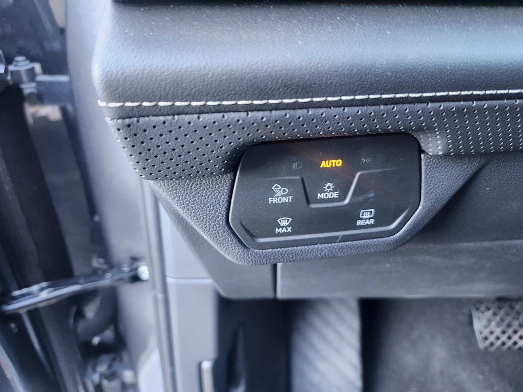 used 2025 Volkswagen Atlas car, priced at $33,489