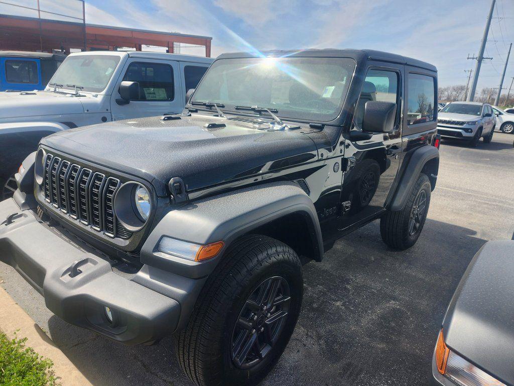 new 2026 Jeep Wrangler car, priced at $39,495