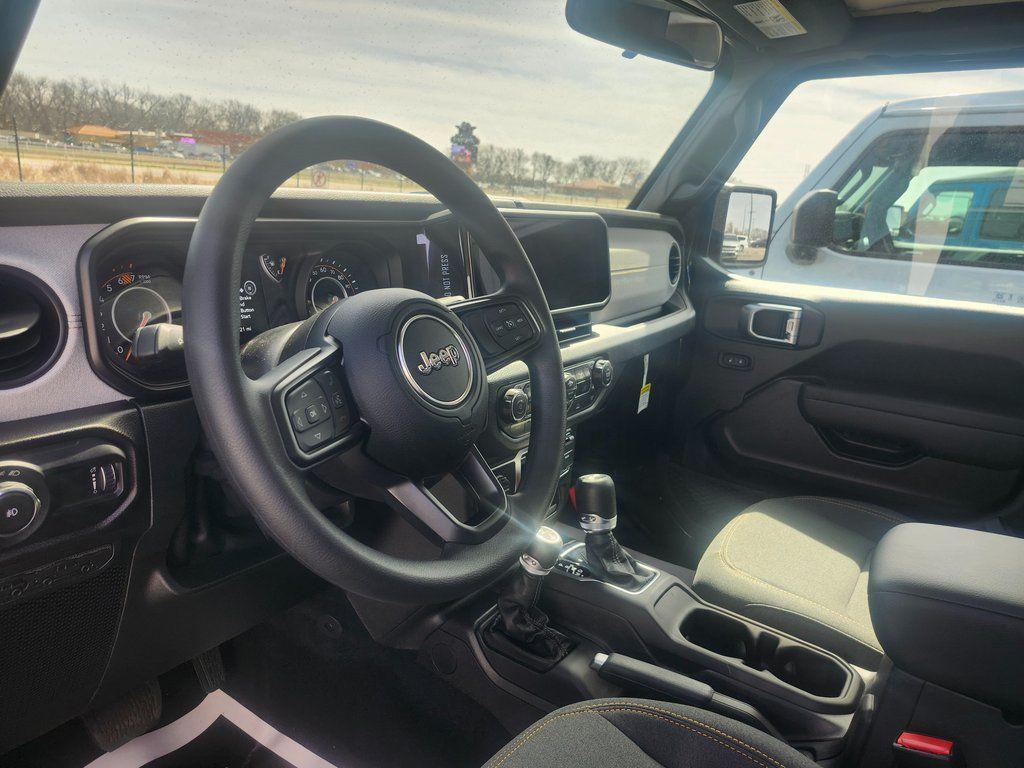 new 2026 Jeep Wrangler car, priced at $39,495
