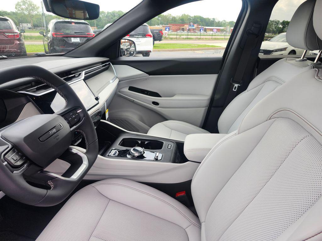 new 2026 Jeep Cherokee car, priced at $37,430