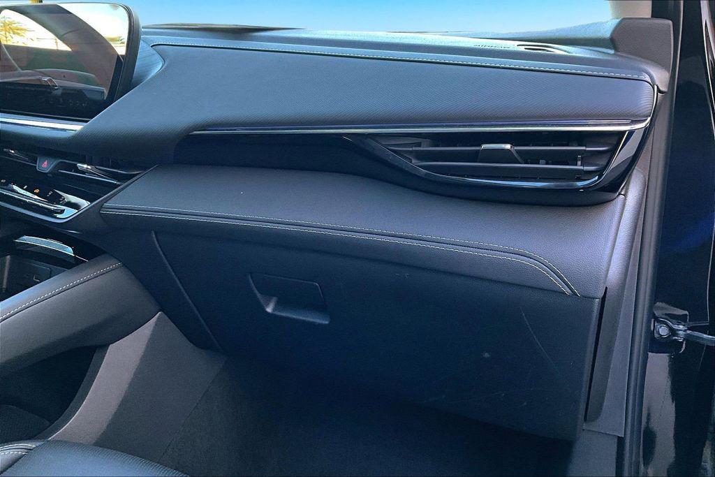 used 2025 Buick Envision car, priced at $26,500