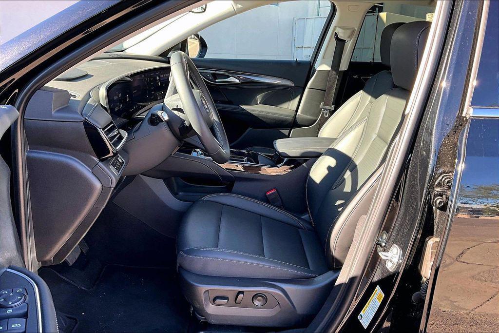 used 2025 Buick Envision car, priced at $27,995