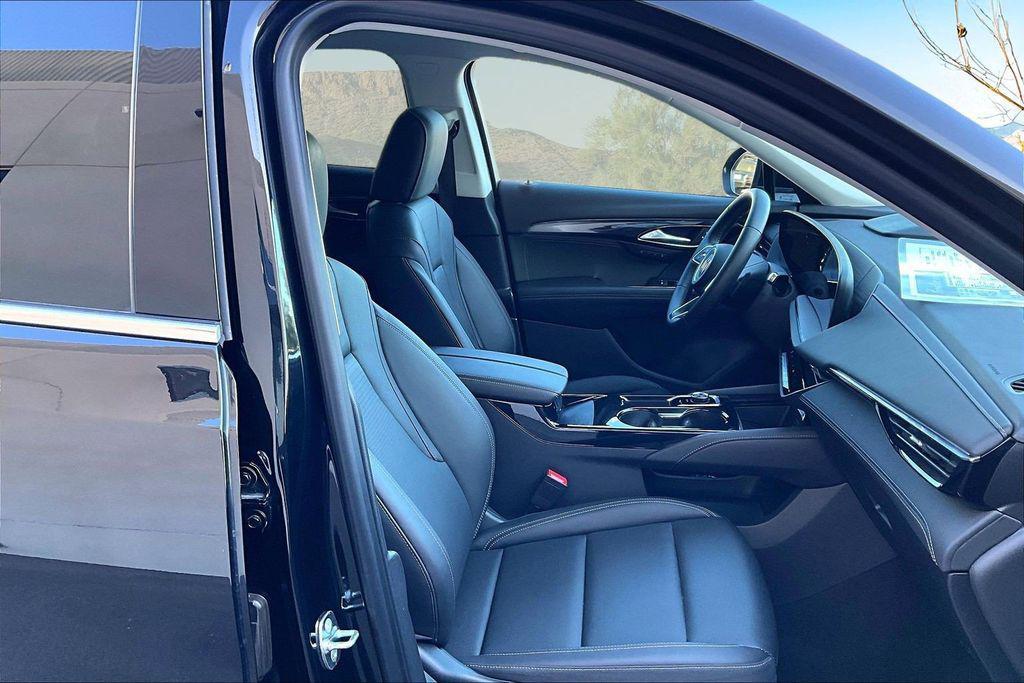 used 2025 Buick Envision car, priced at $26,500