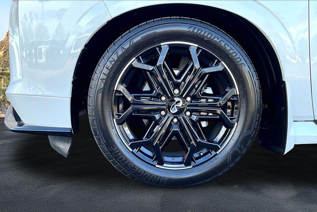 used 2026 INFINITI QX80 car, priced at $84,000