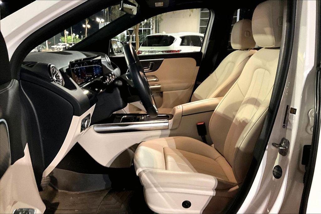 used 2025 Mercedes-Benz GLA 250 car, priced at $34,800