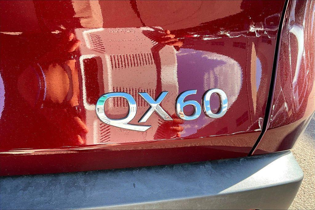 used 2025 INFINITI QX60 car, priced at $49,000