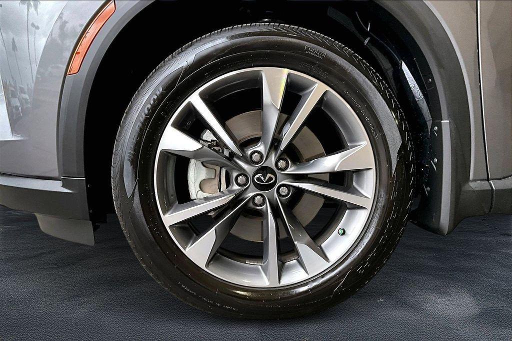 used 2025 INFINITI QX60 car, priced at $42,500