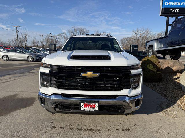 new 2025 Chevrolet Silverado 3500 car, priced at $61,433