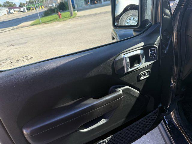 used 2021 Jeep Wrangler Unlimited car, priced at $32,984