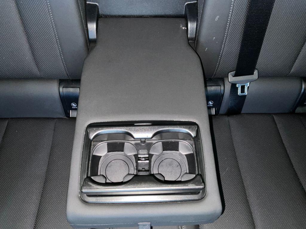 BMW i4 view 25