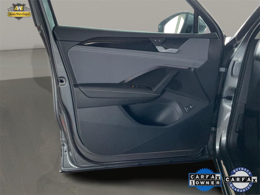 used 2025 Volkswagen Tiguan car, priced at $32,988