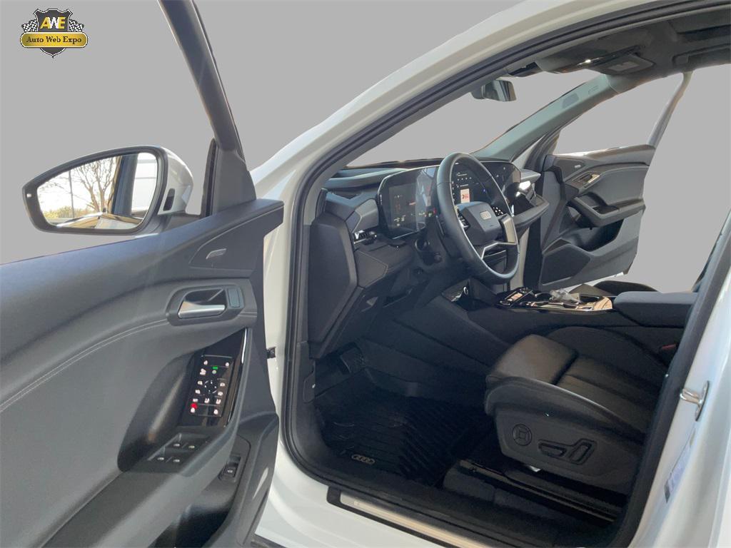 used 2025 Audi Q6 e-tron car, priced at $46,988