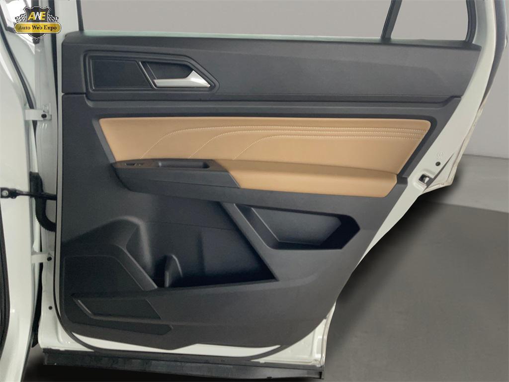 used 2021 Volkswagen Atlas Cross Sport car, priced at $23,961